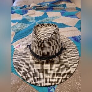 Stylish Black and White Patterned Cowboy Hat